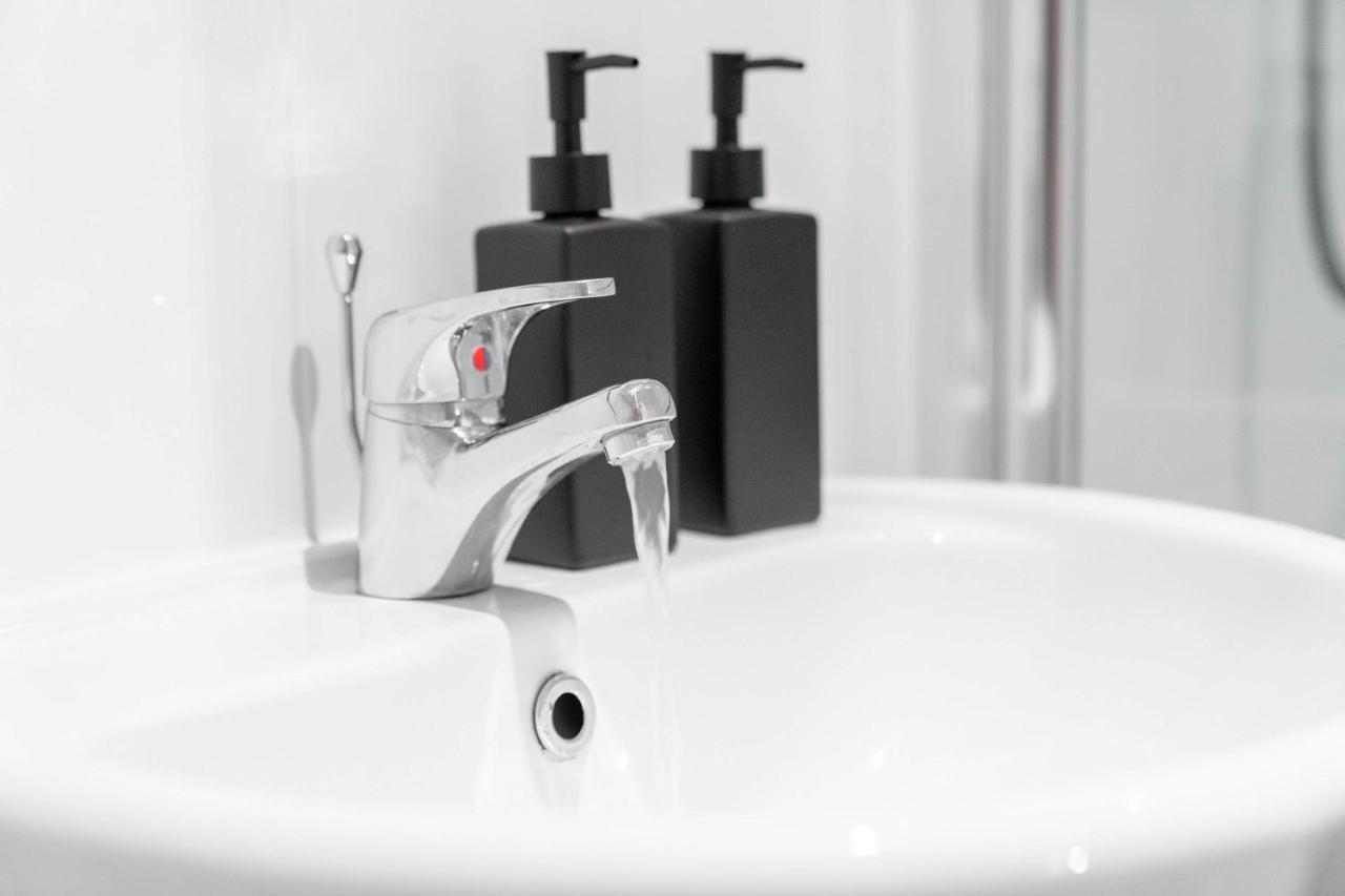 Beautiful Birmingham Central Spacious Apartment-Free Parking, Wifi, Contractors, Hs2, Bullring, Birmingham City Fc Luaran gambar